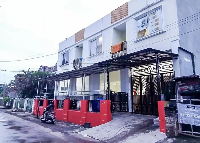 Agnes Residence Near Blok M Mitra Reddoorz Jakarta